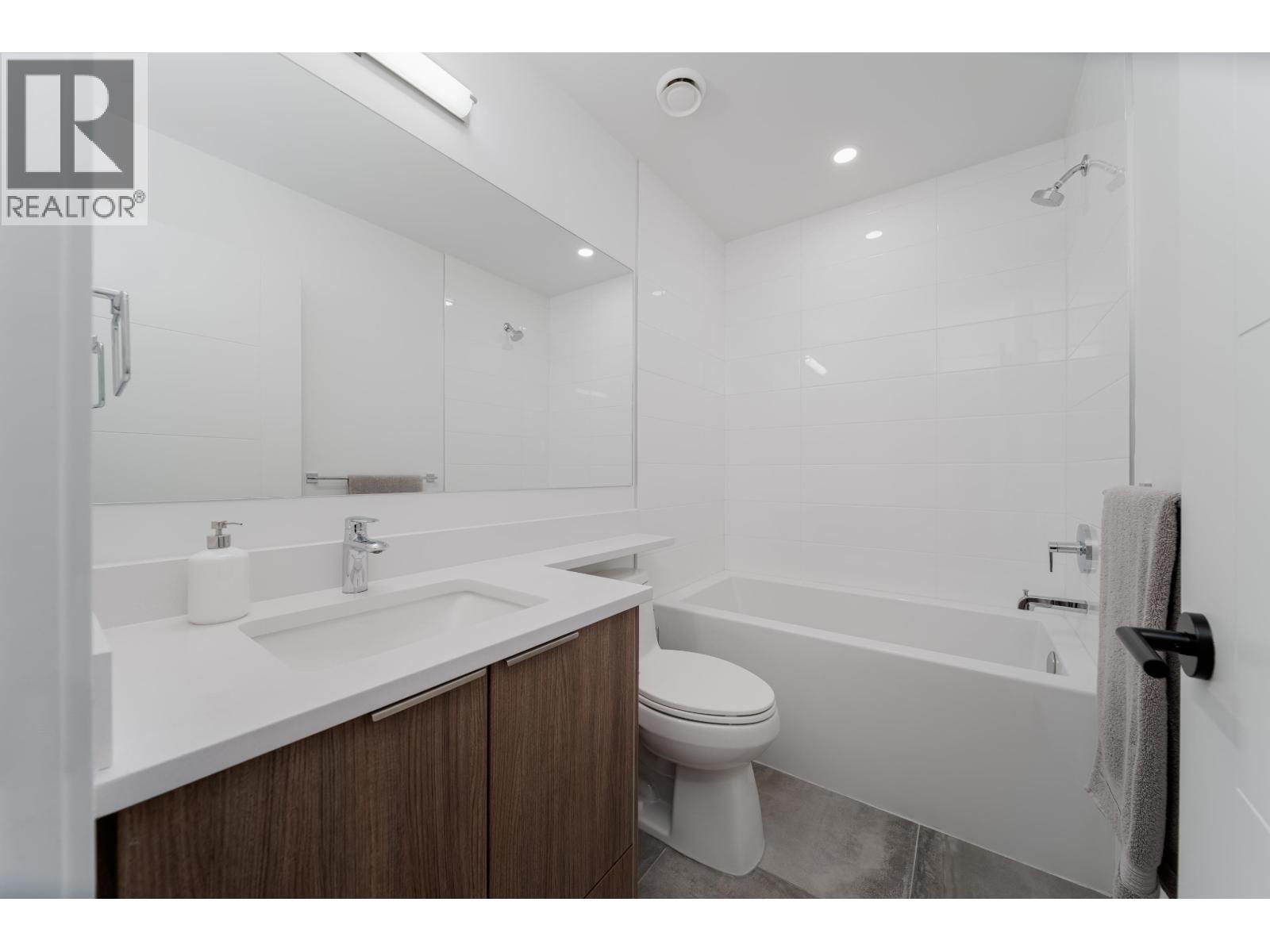 413 11641 227 Street Property Photo 25