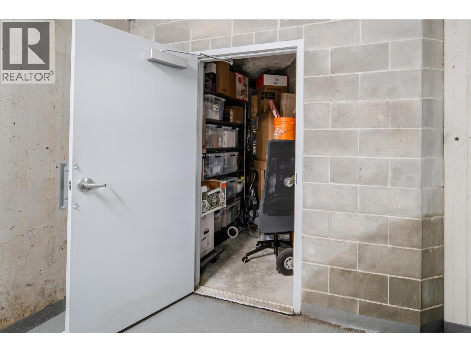 413 11641 227 Street Property Photo 33
