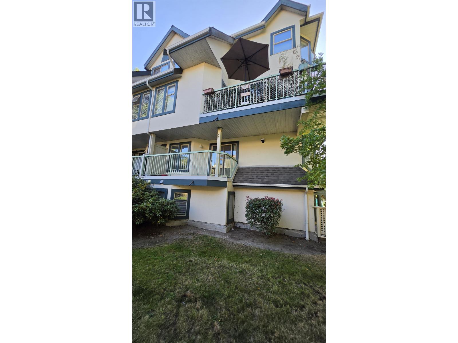 27 7520 18th Street Property Photo 1