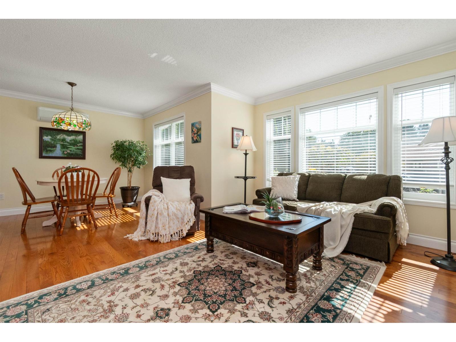 45575 Worthington Place Property Photo 9