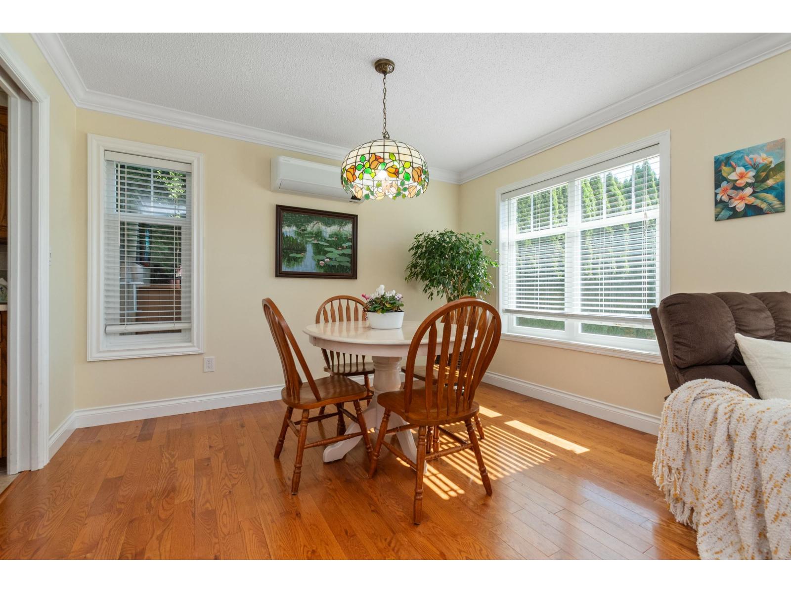 45575 Worthington Place Property Photo 12