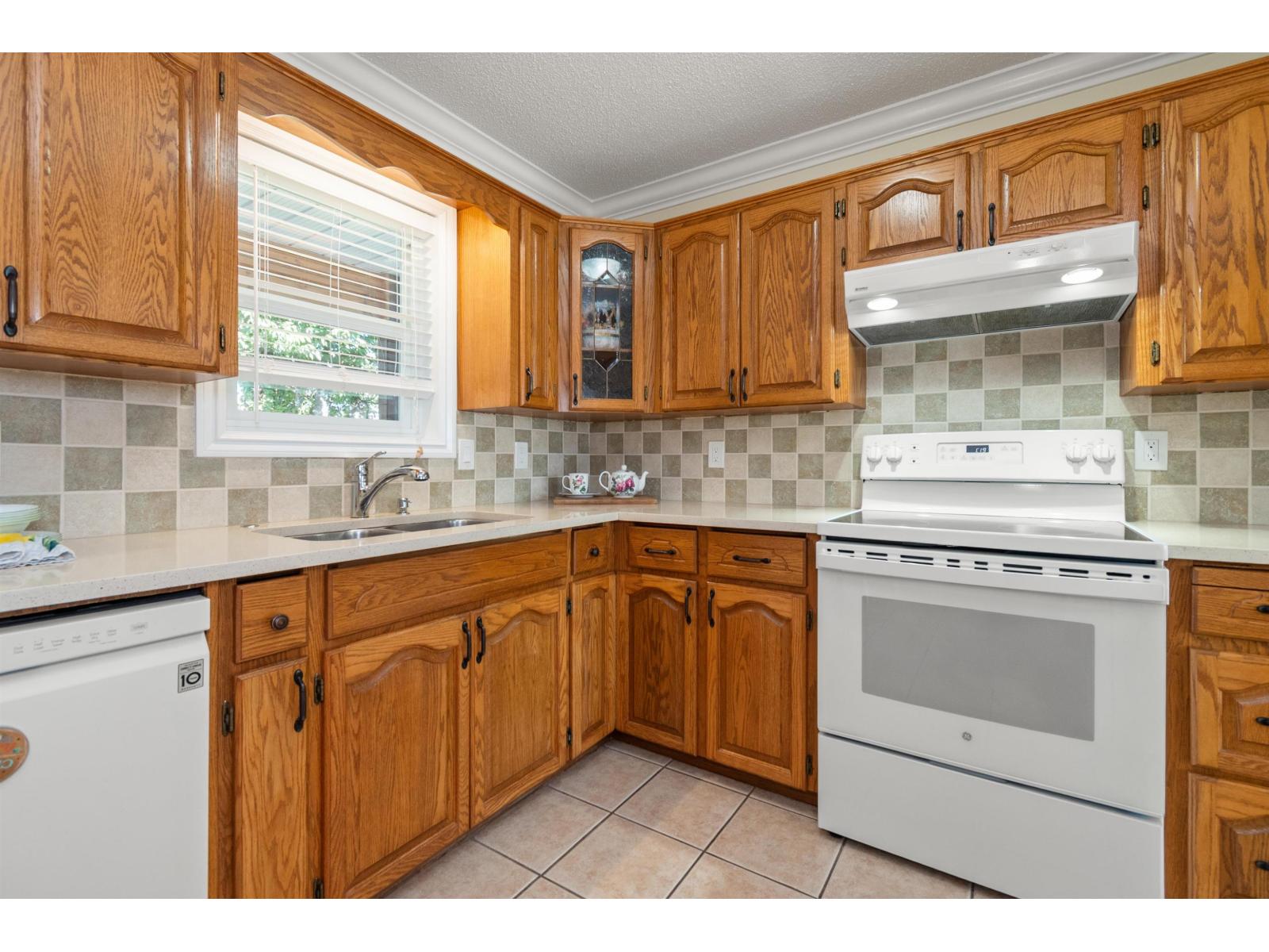 45575 Worthington Place Property Photo 15