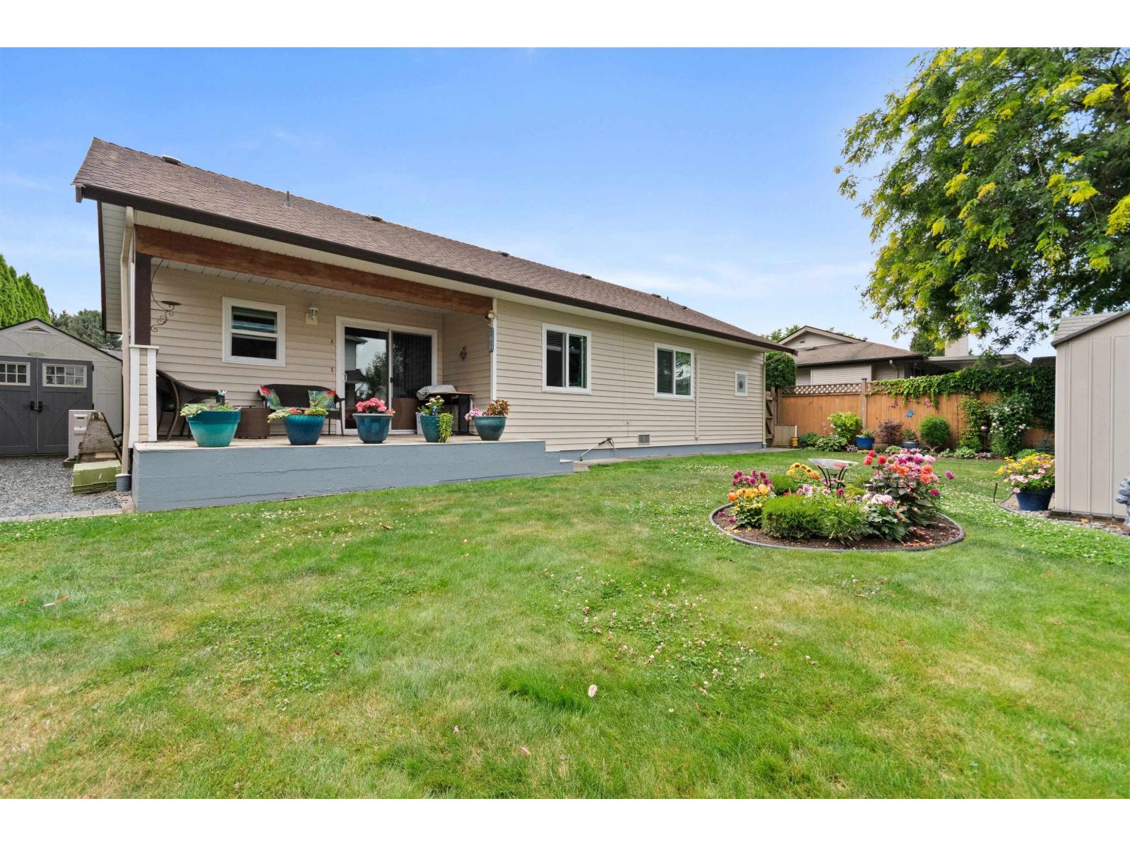 45575 Worthington Place Property Photo 32