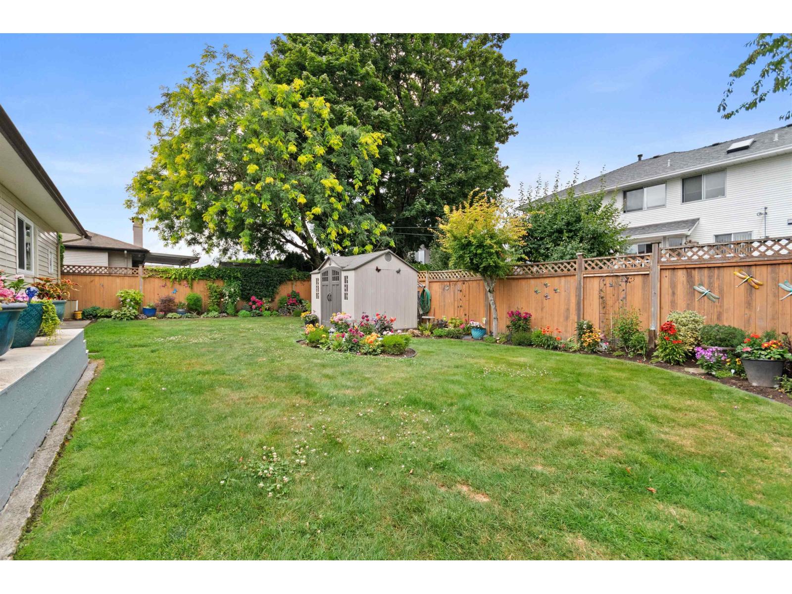 45575 Worthington Place Property Photo 33