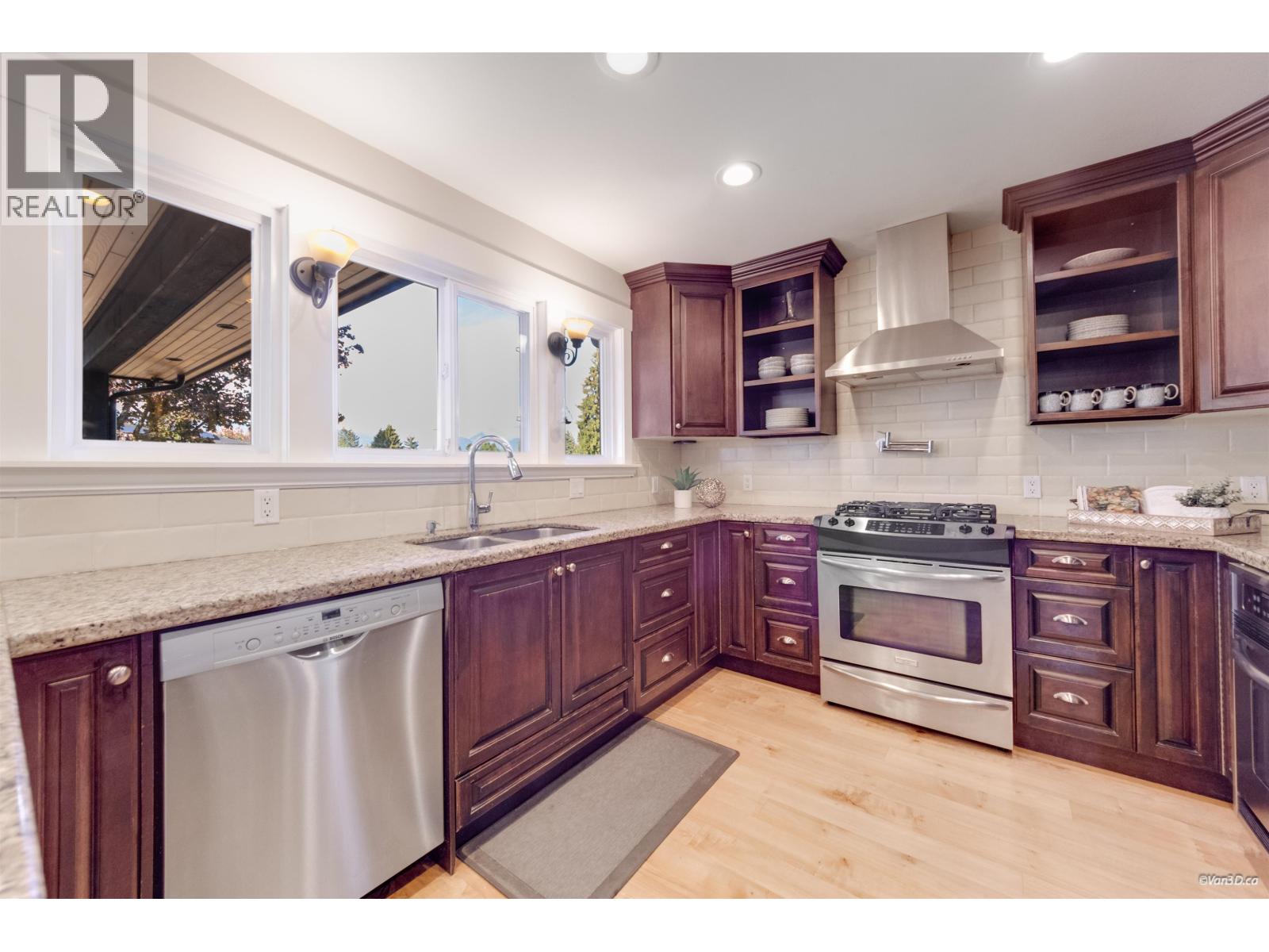 1599 Eden Avenue Property Photo 16