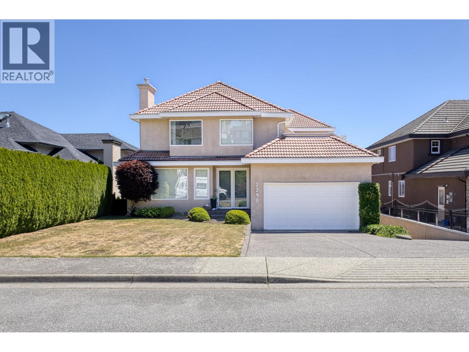 2249 SICAMOUS AVENUE Property Photo 1