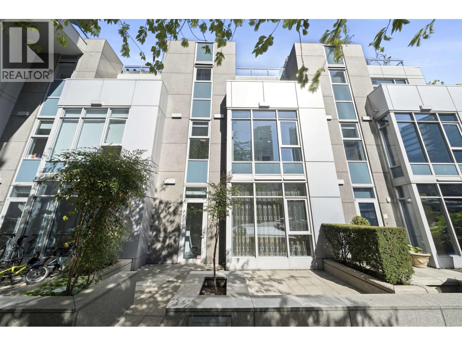 Th19 1281 W Cordova Street Property Photo 1