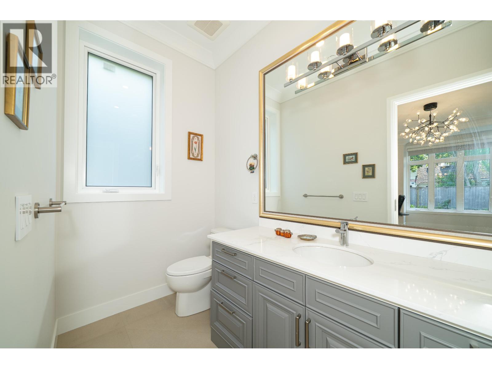 1048 Handsworth Road Property Photo 17