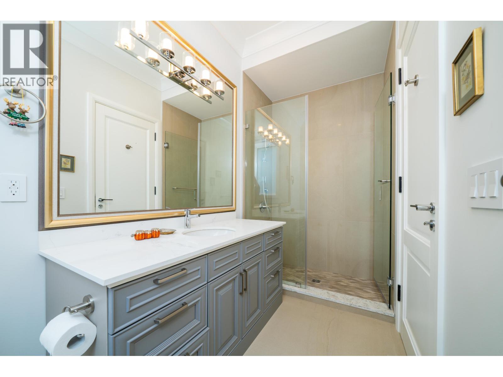 1048 Handsworth Road Property Photo 18