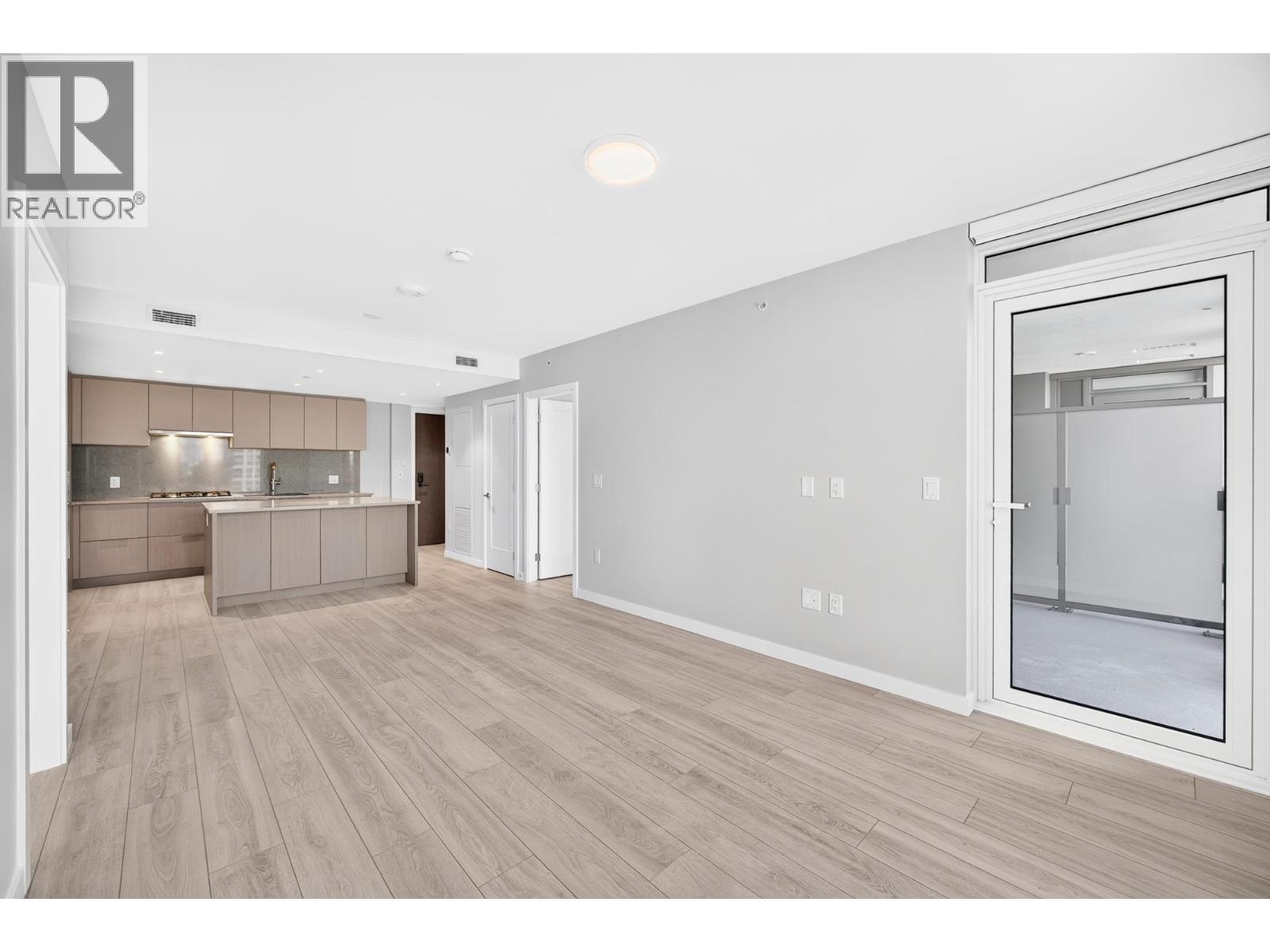 603 3588 Ketcheson Road Property Photo 5