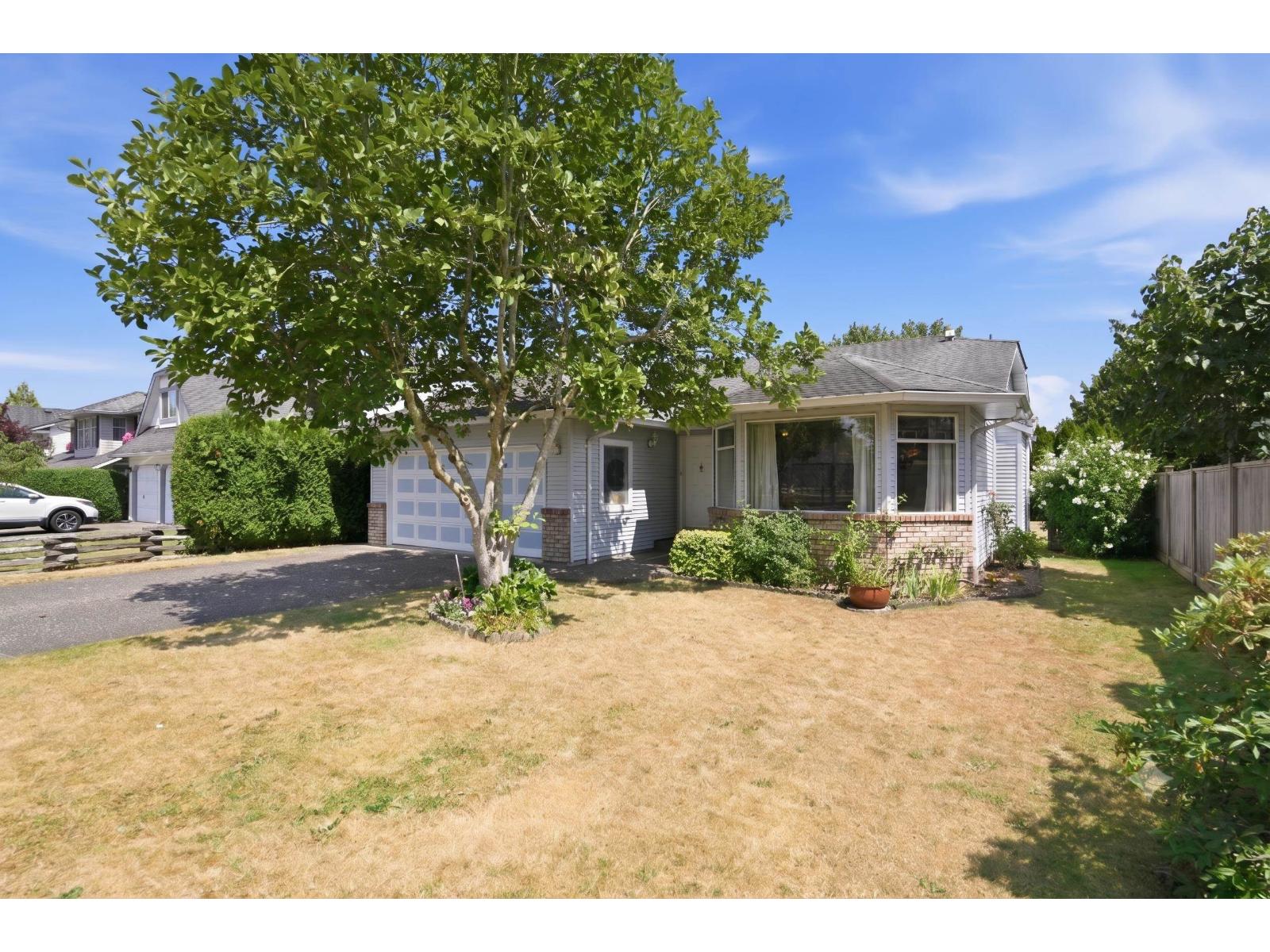5088 207 Street Property Photo 2