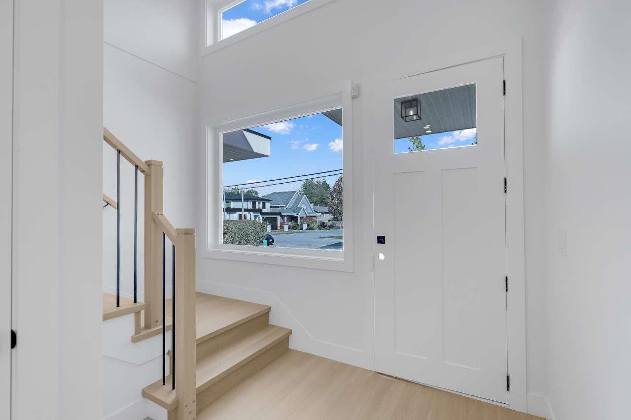 9498 118 Street Property Photo 3