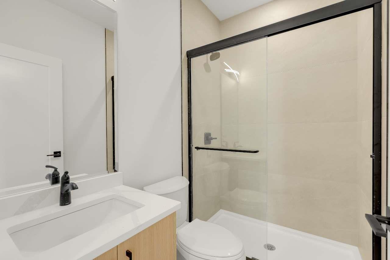 9498 118 Street Property Photo 19