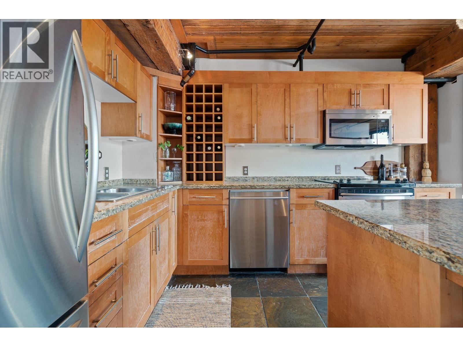 305 41 Alexander Street Property Photo 14