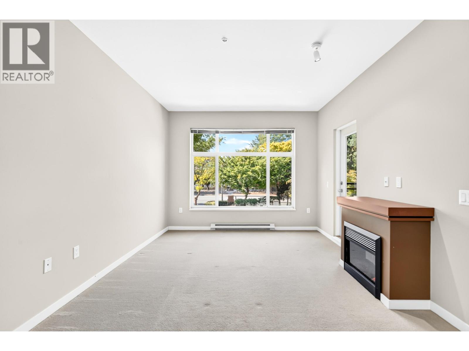 217 11950 Harris Road Property Photo 9