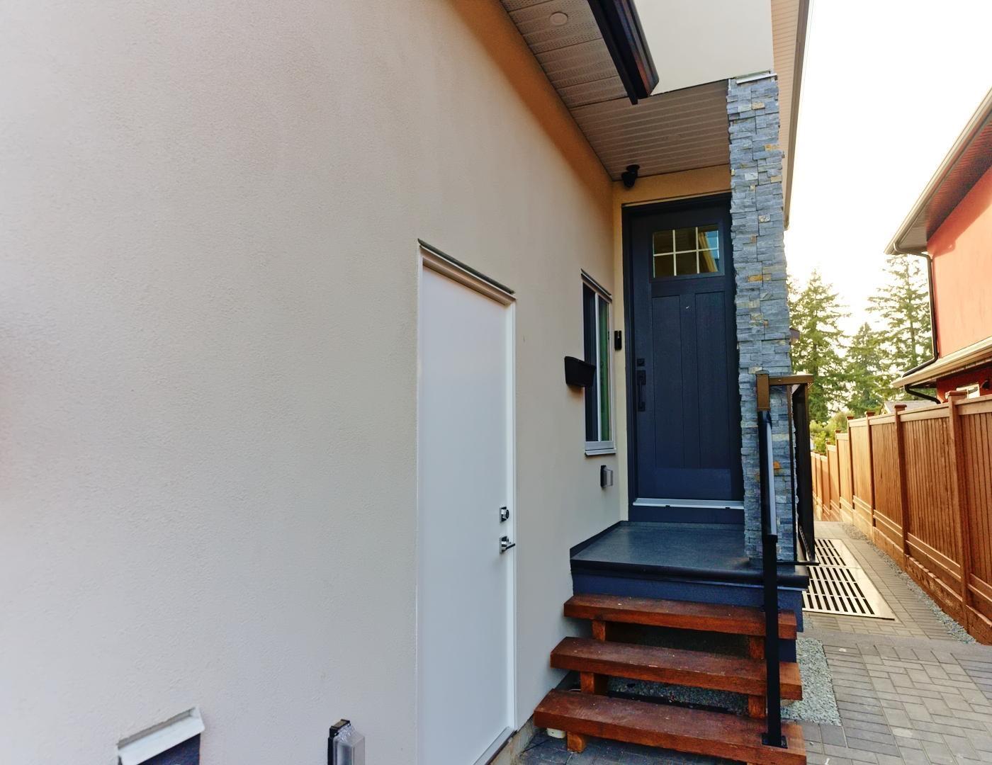 7653 117 Street Property Photo 3