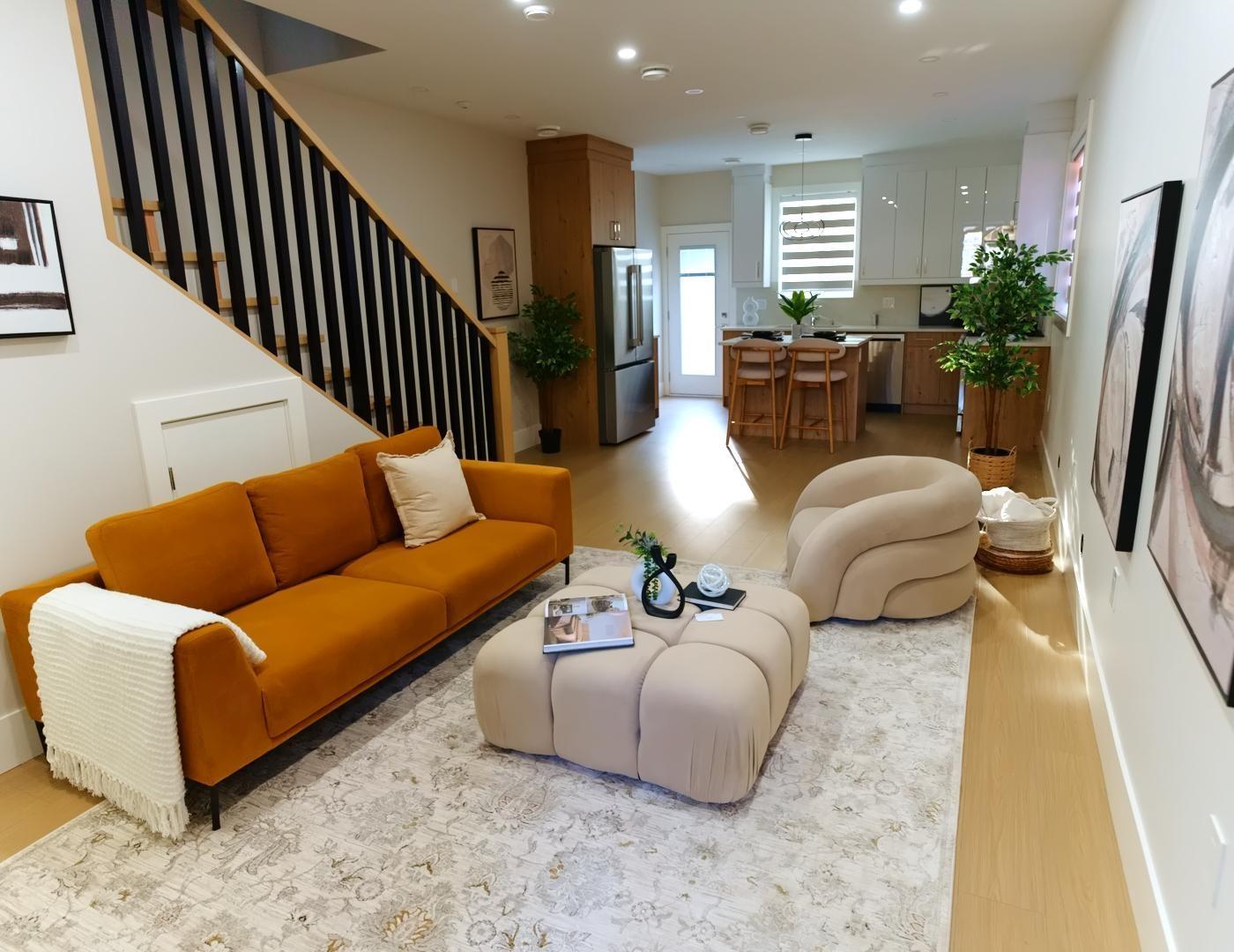 7653 117 Street Property Photo 5