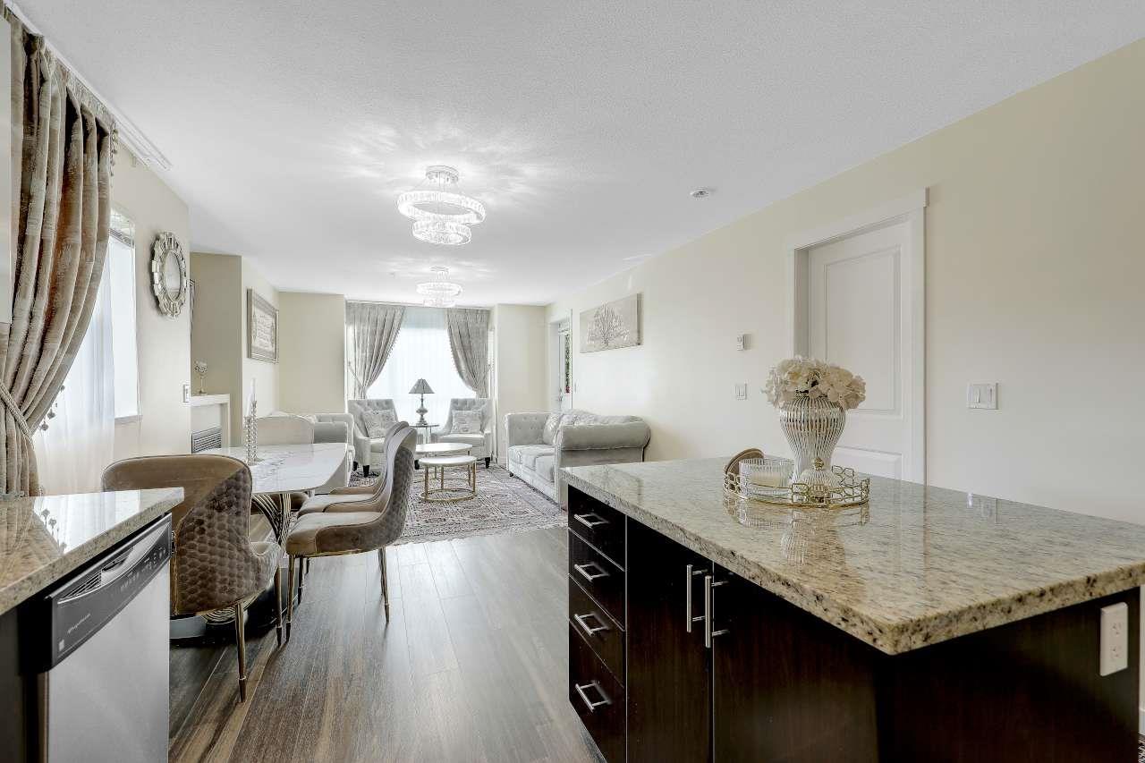 205 14960 102a Avenue Property Photo 11