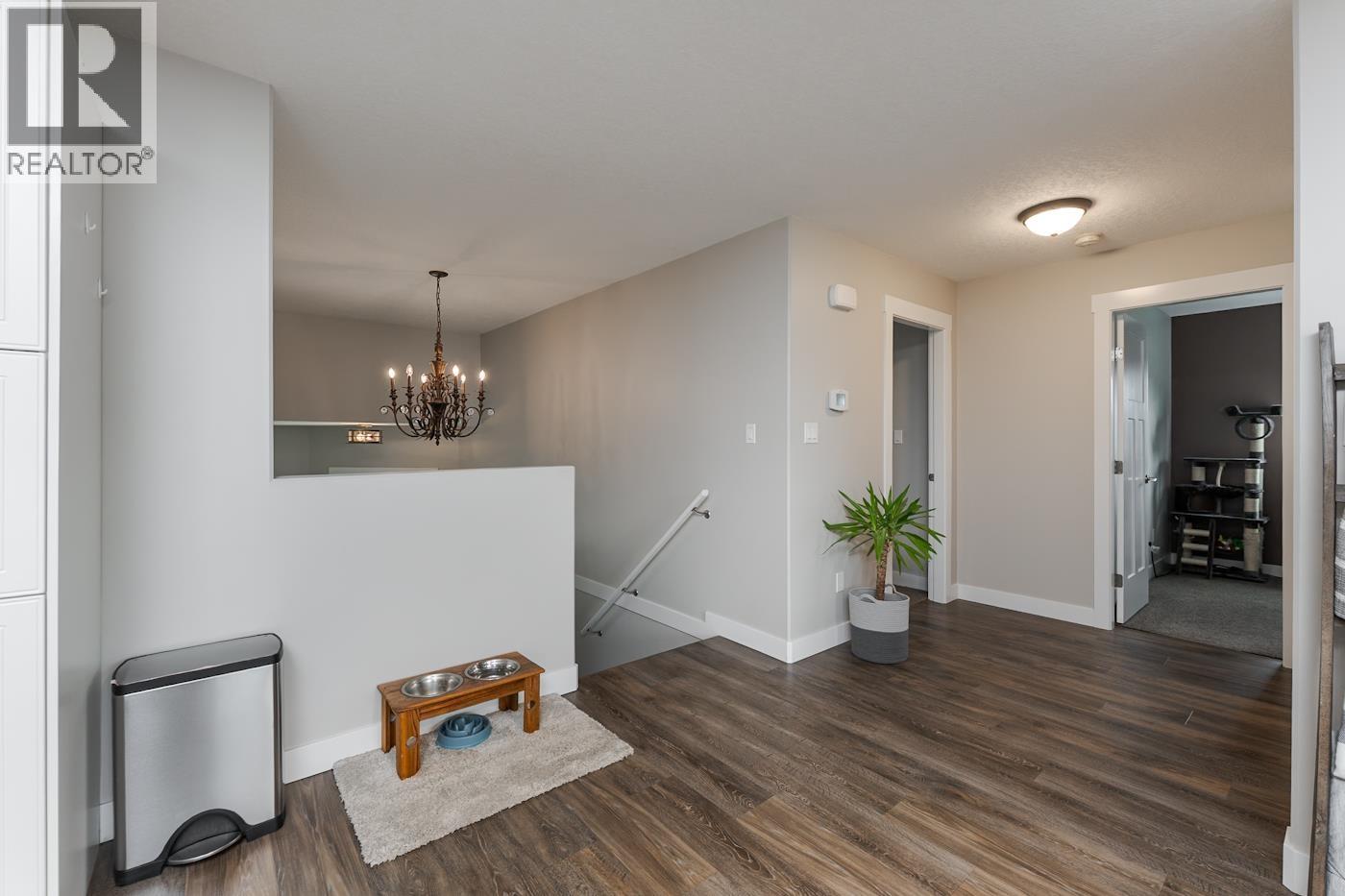 5355 Woodvalley Drive Property Photo 14