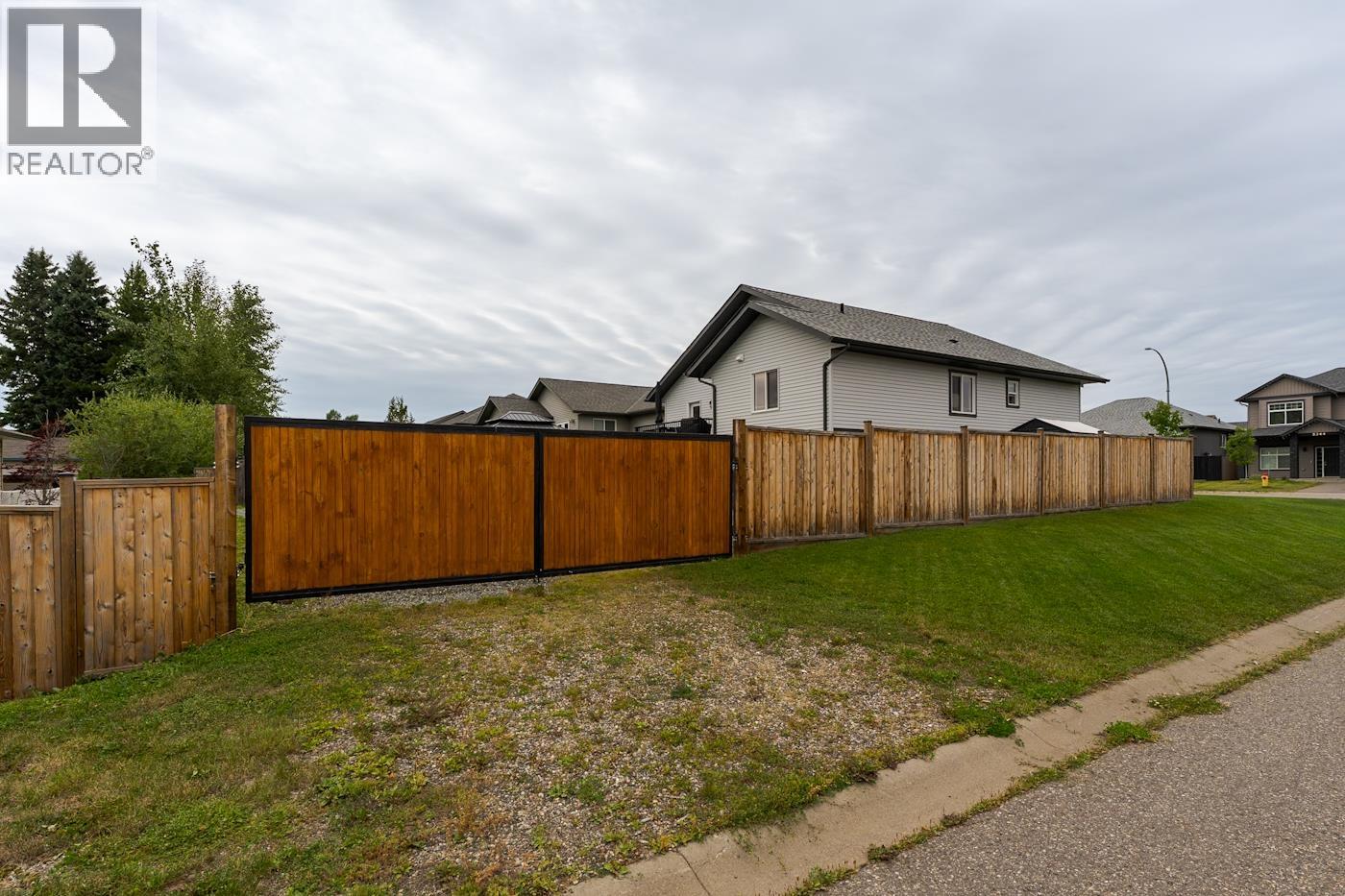 5355 Woodvalley Drive Property Photo 37