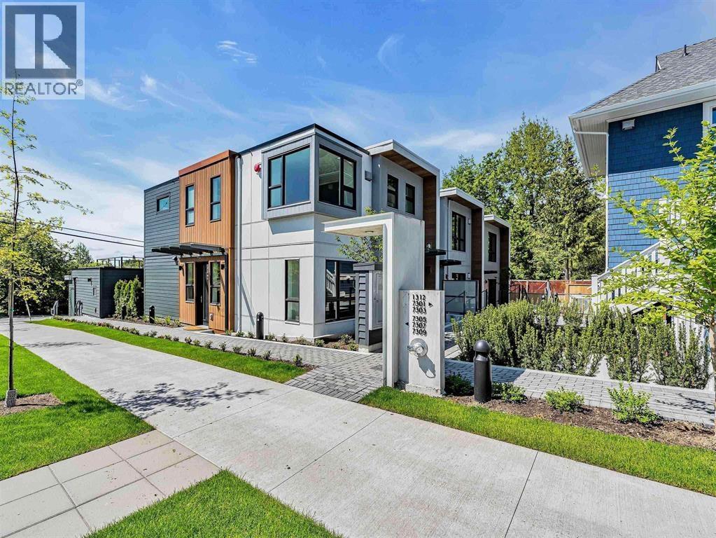 7305 Hudson Street Property Photo 1