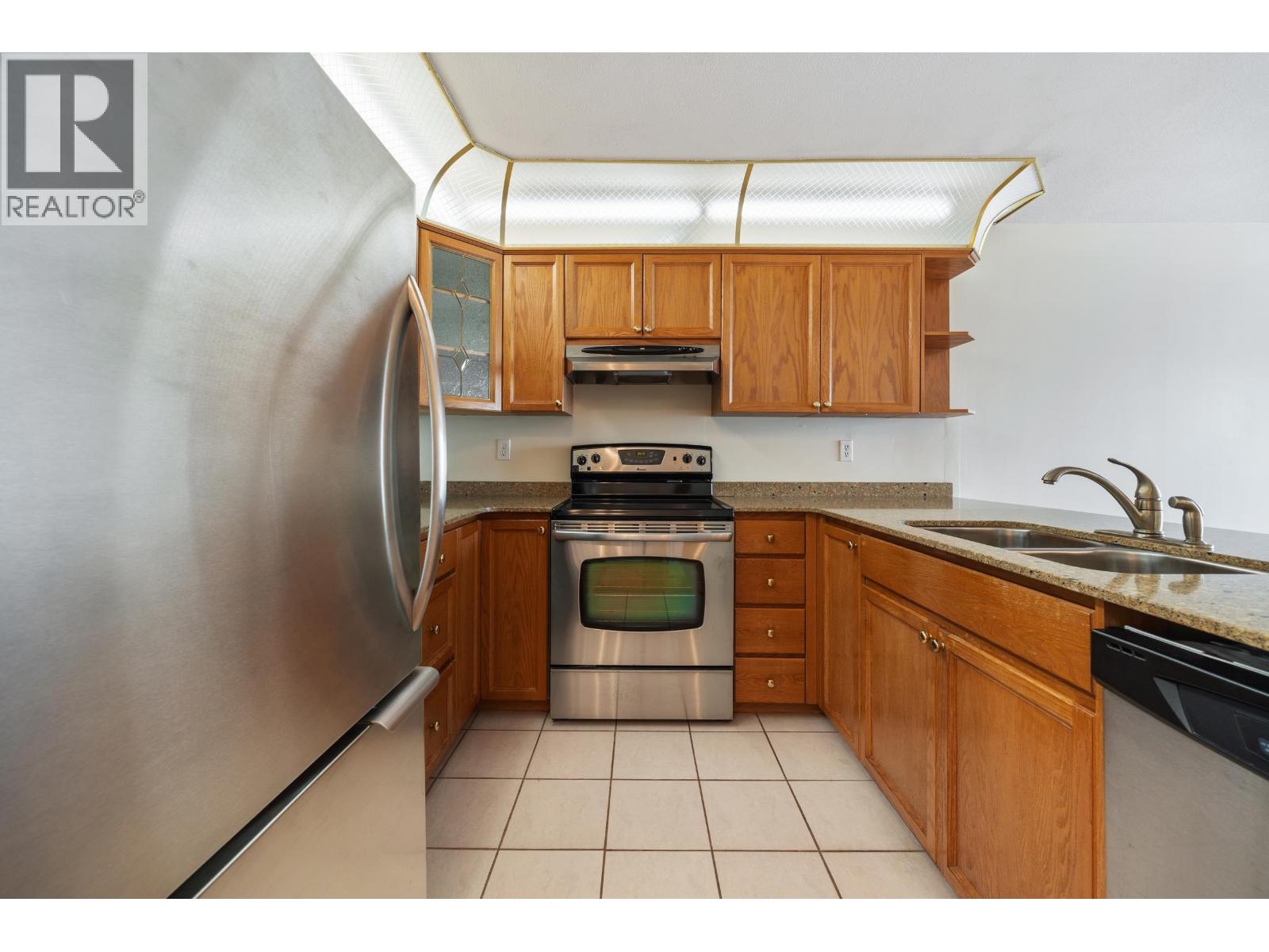 306 48 Richmond Street Property Photo 13