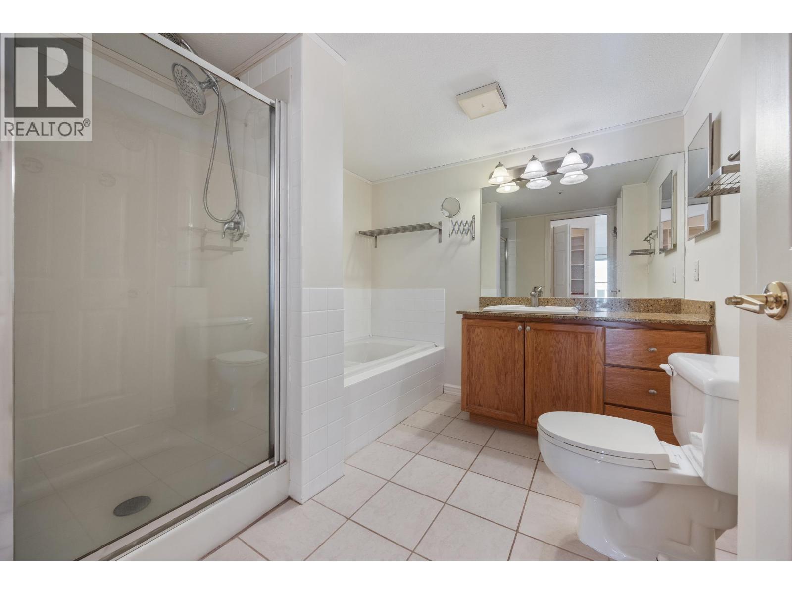 306 48 Richmond Street Property Photo 25