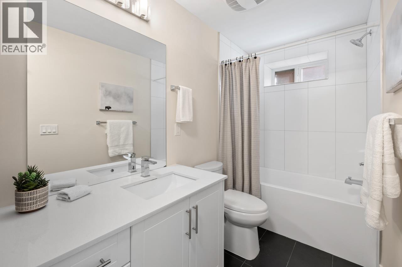 5867 Battison Street Property Photo 31