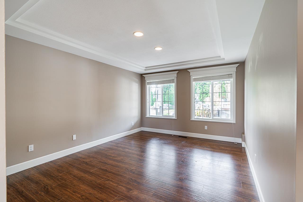 174 176 Street Property Photo 16