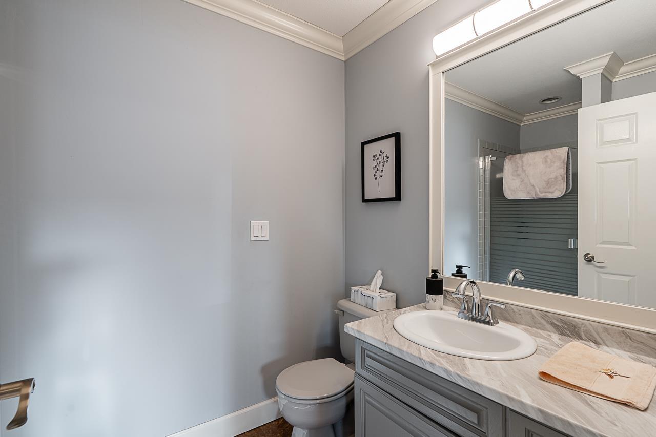 174 176 Street Property Photo 24