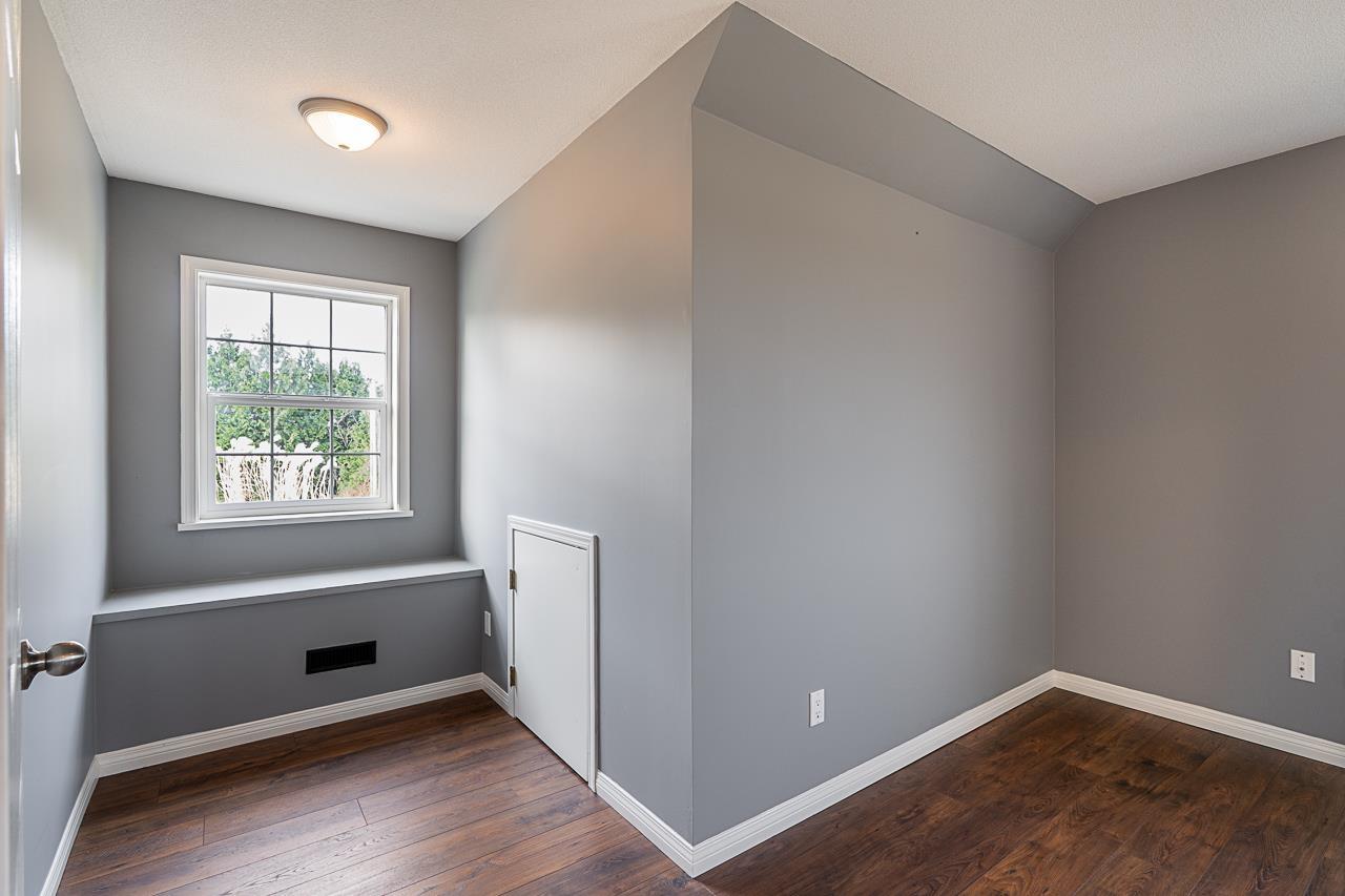 174 176 Street Property Photo 29