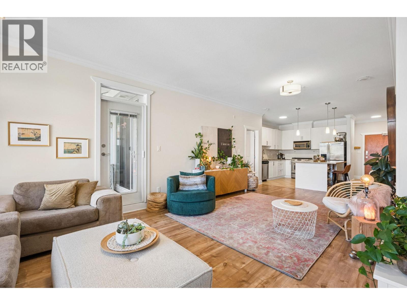 305 4111 Bayview Street Property Photo 6