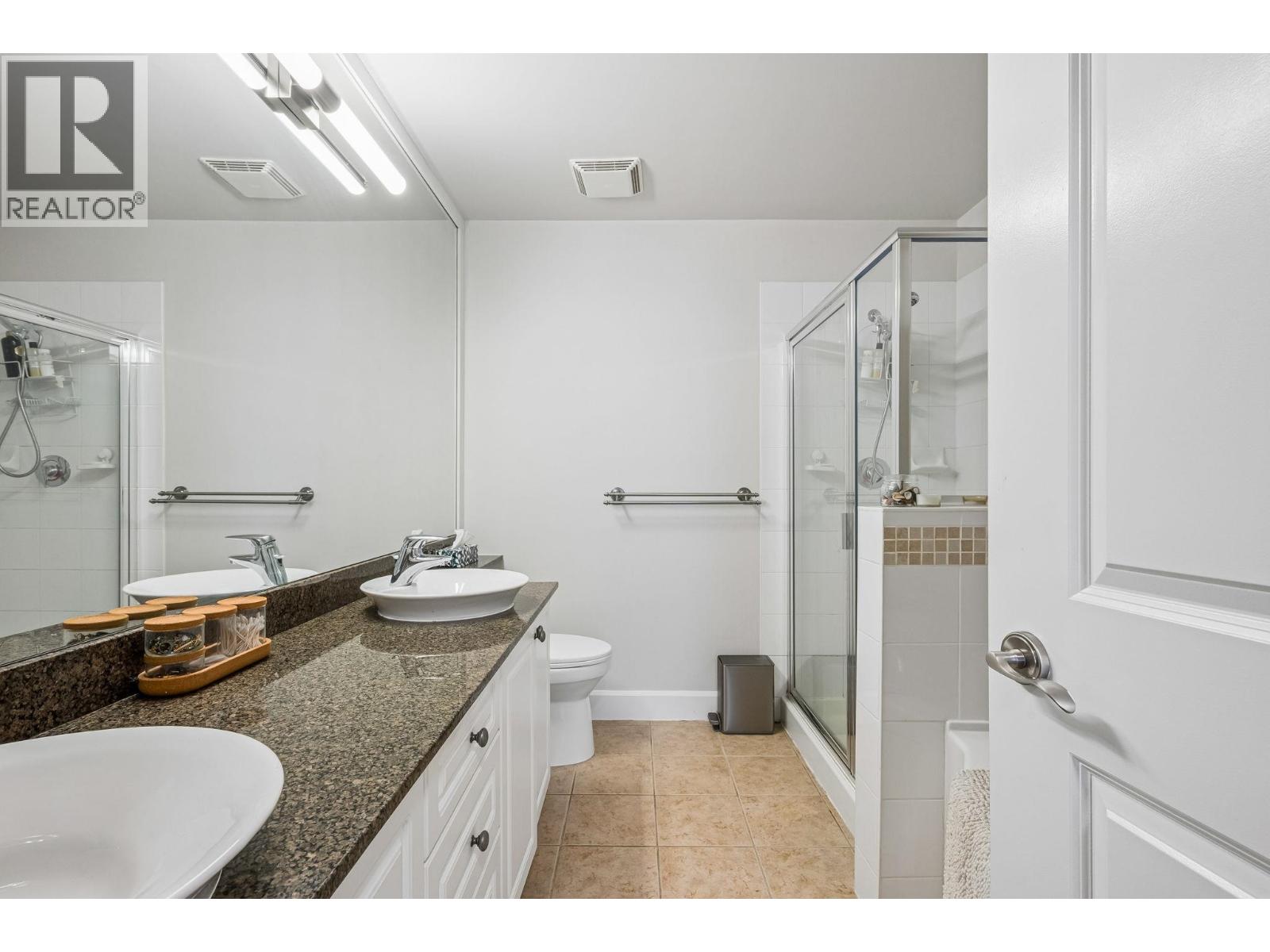 305 4111 Bayview Street Property Photo 16