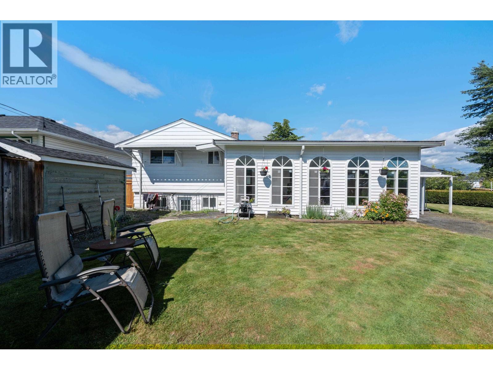 4194 Cherrywood Crescent Property Photo 3
