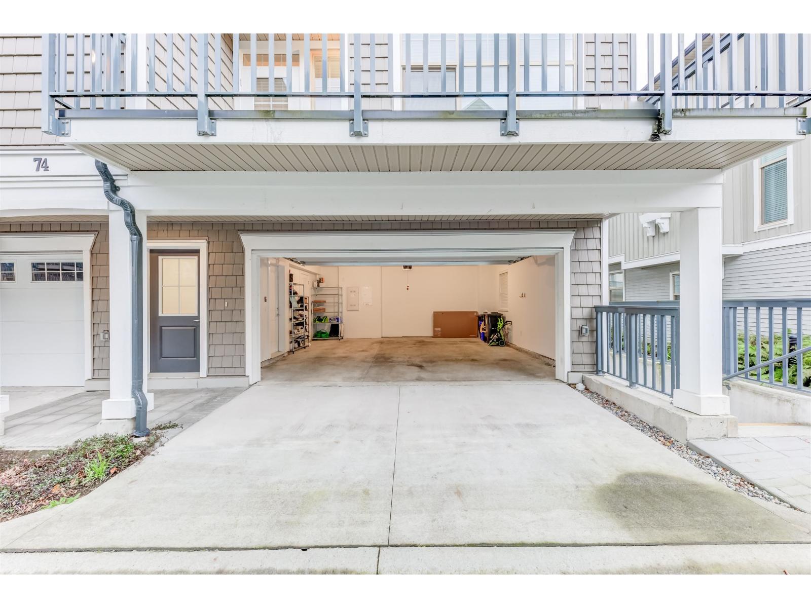 74 20487 65 Avenue Property Photo 4