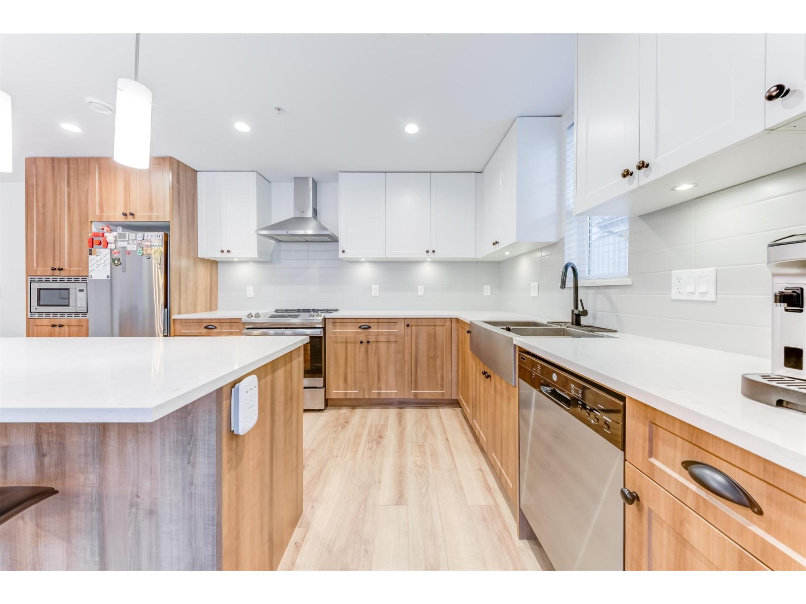 74 20487 65 Avenue Property Photo 10