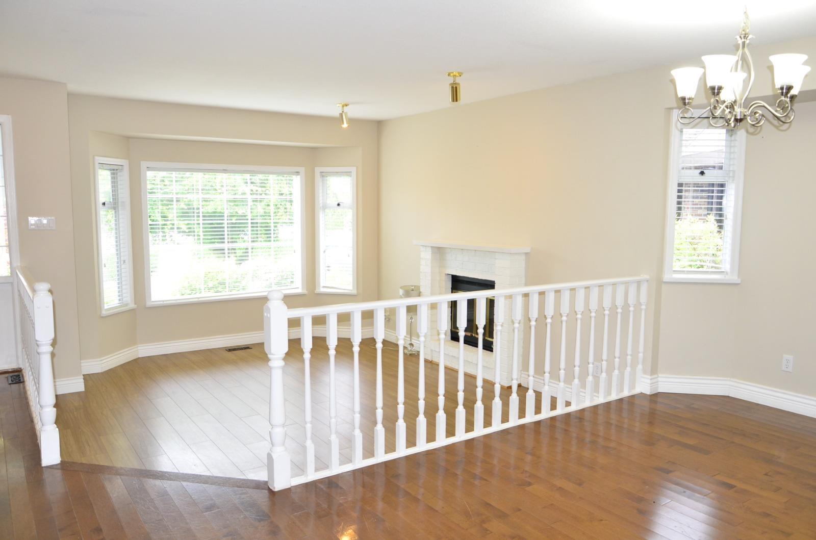 14645 18 Avenue Property Photo 4