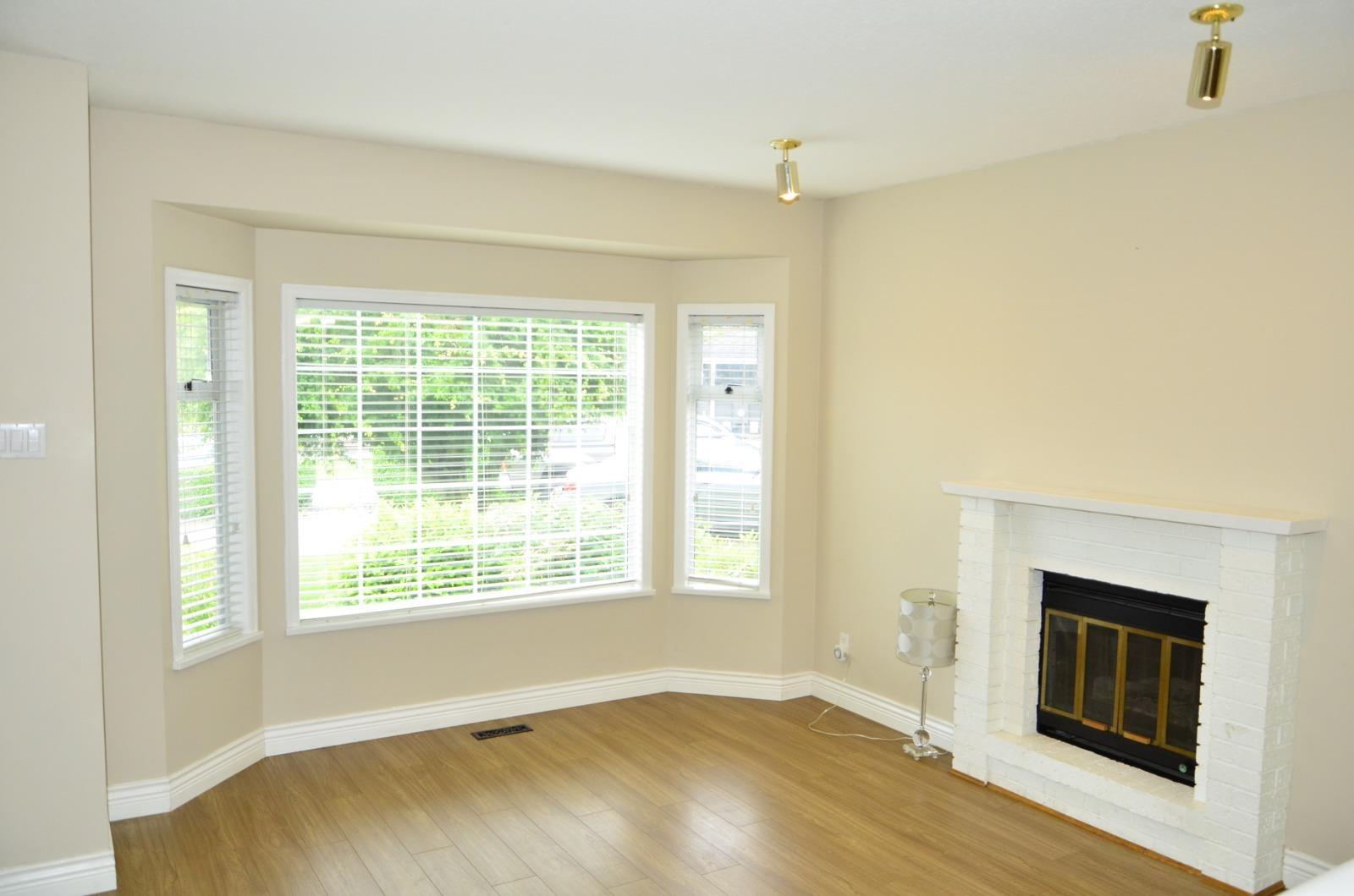 14645 18 Avenue Property Photo 8