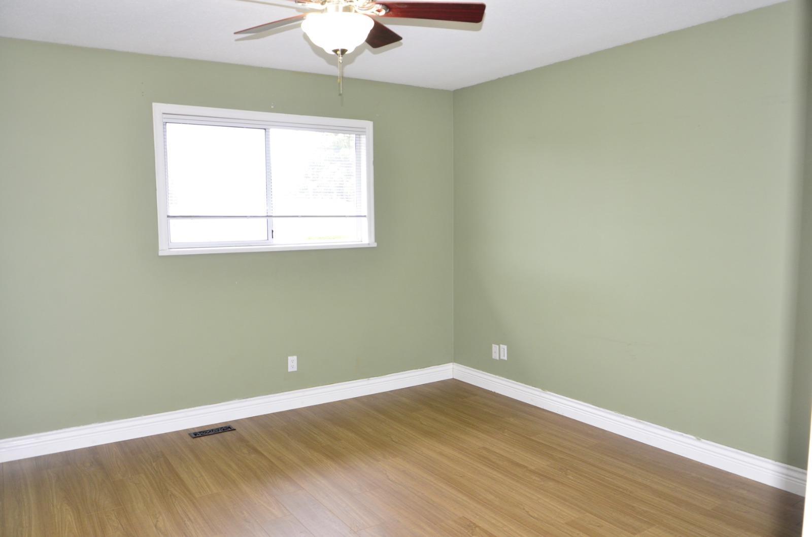 14645 18 Avenue Property Photo 14