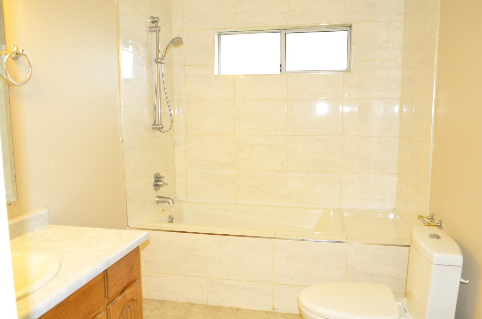 14645 18 Avenue Property Photo 19