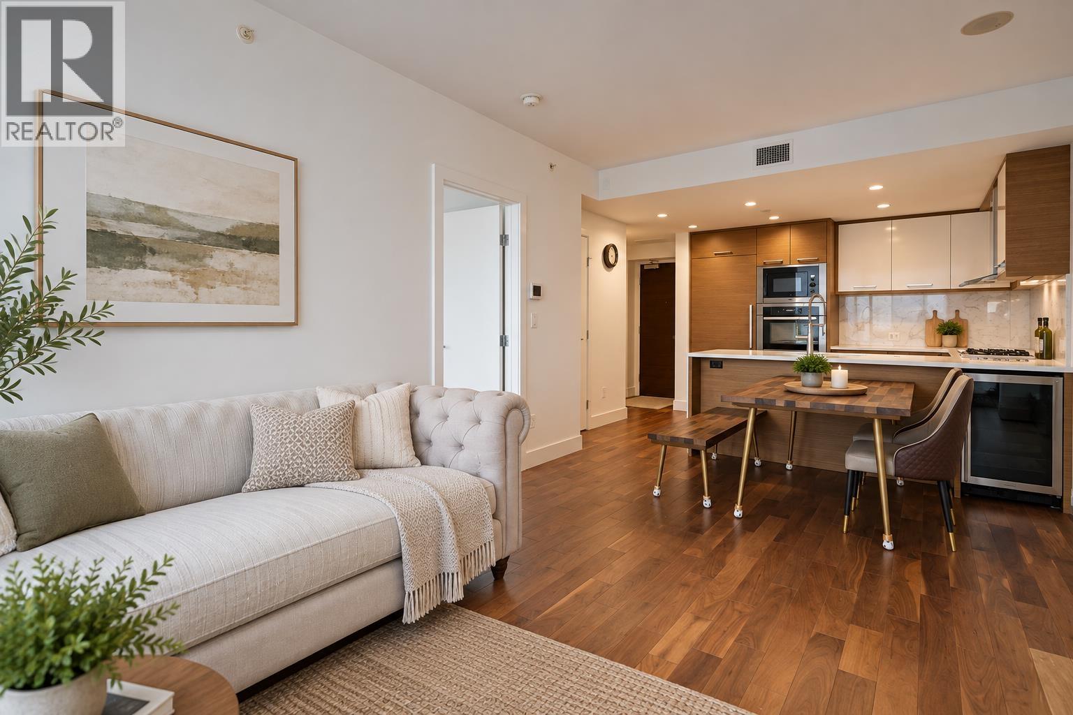 1702 4360 Beresford Street Property Photo 8
