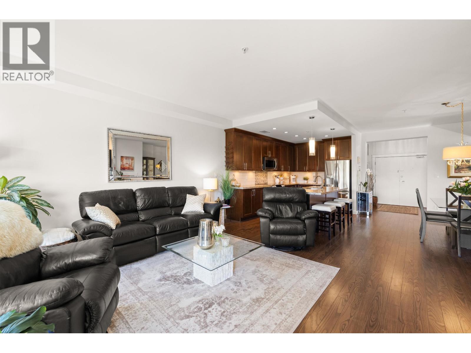 311 5099 Springs Boulevard Property Photo 17