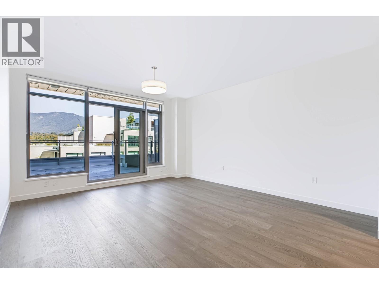 704 777 Harbour Way Property Photo 4