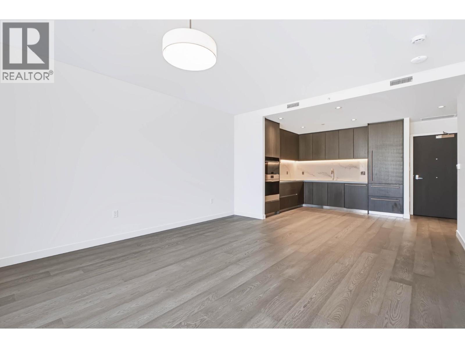 704 777 Harbour Way Property Photo 6