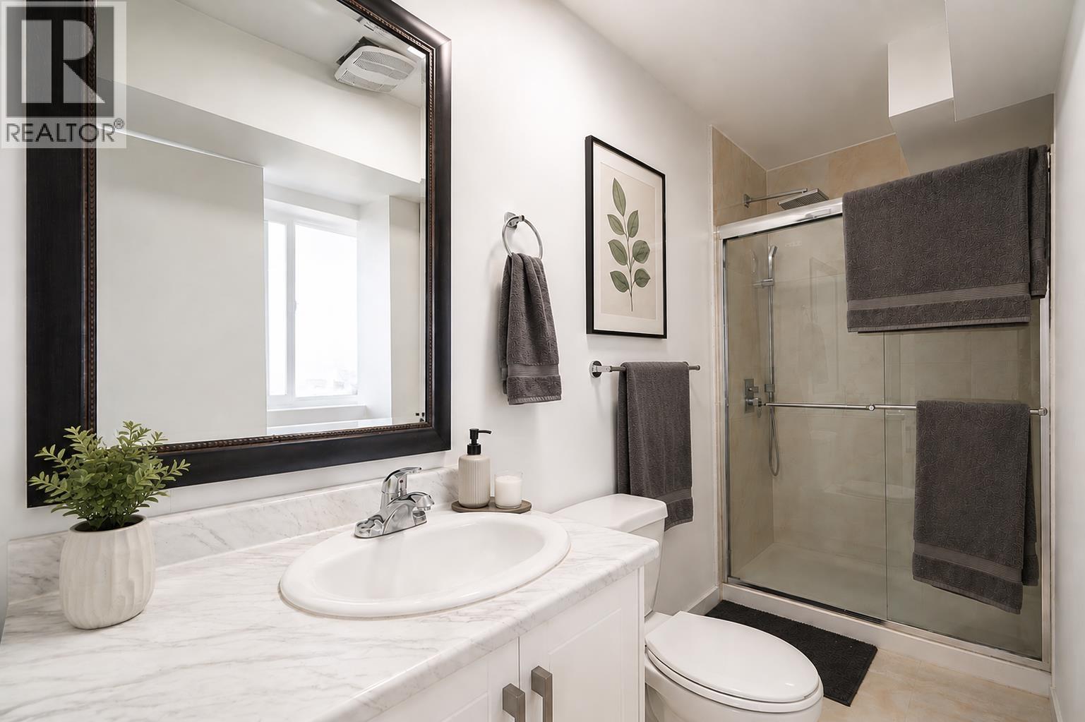 1303 Johnson Street Property Photo 10