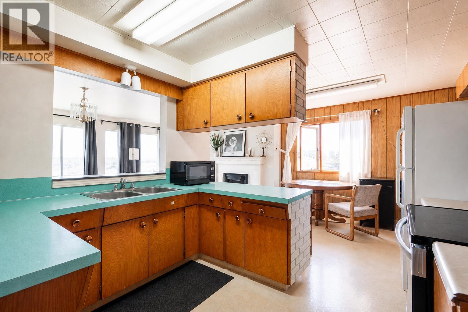 1303 Johnson Street Property Photo 15