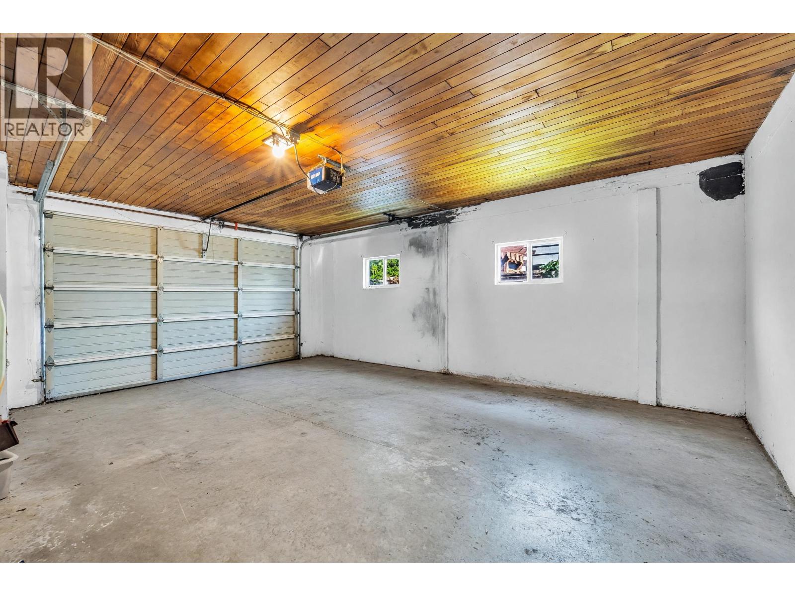 970 Duthie Avenue Property Photo 10