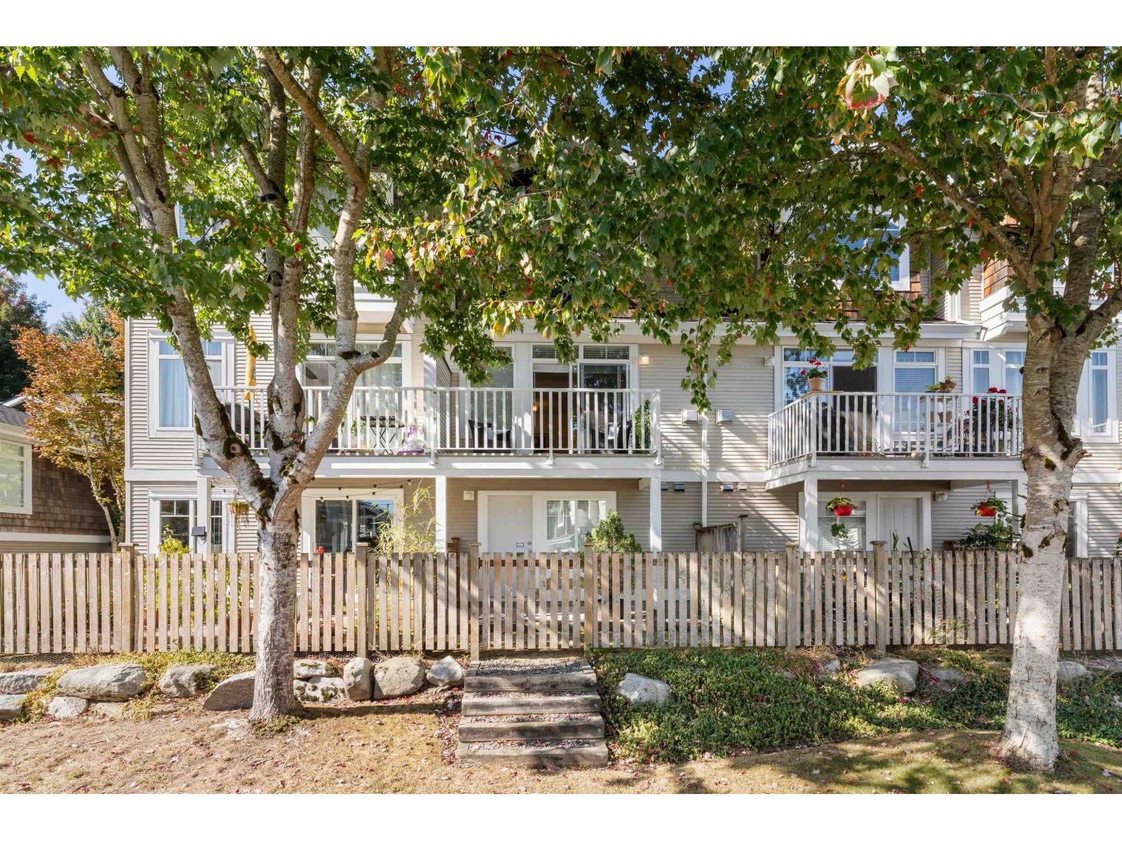 49 15030 58 Avenue Property Photo 3