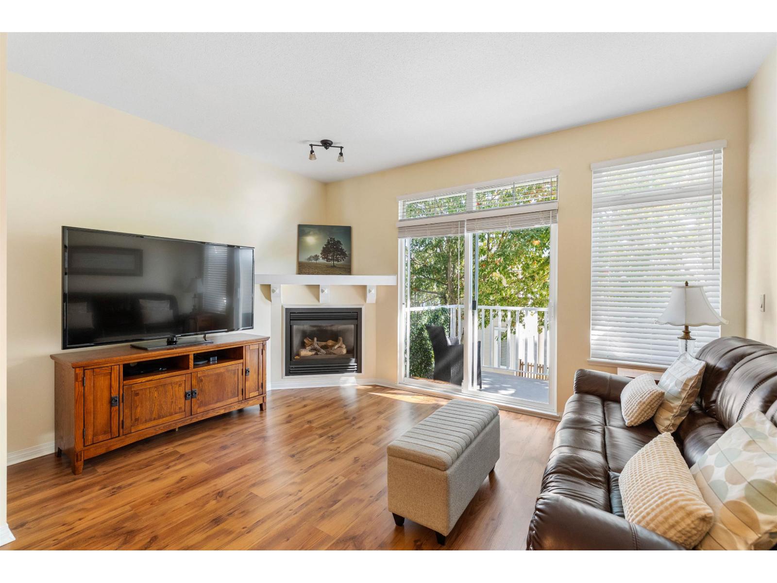49 15030 58 Avenue Property Photo 6