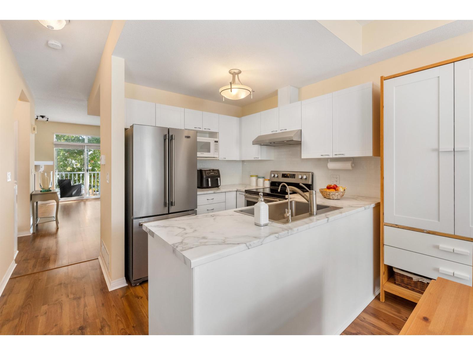 49 15030 58 Avenue Property Photo 13